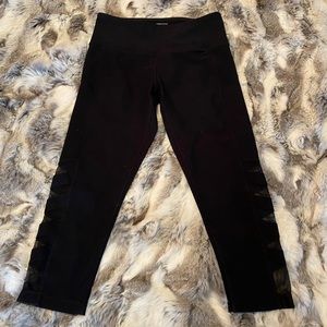Mondetta black cropped leggings XS